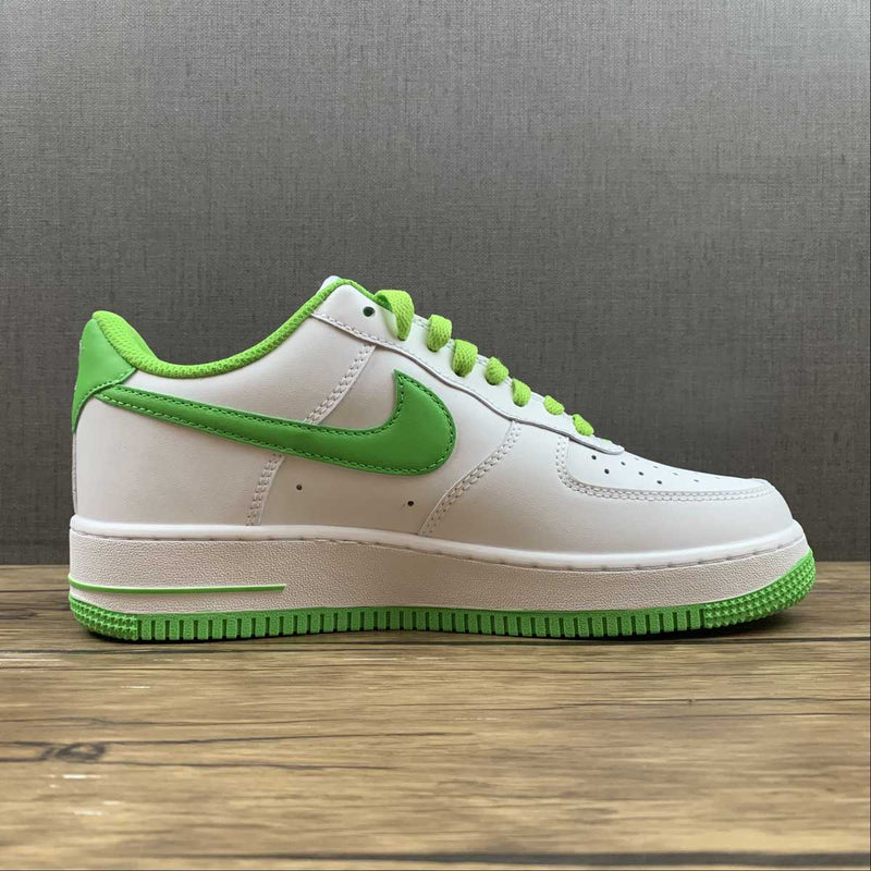 Nike Air Force 1 '07 White Chlorophyll